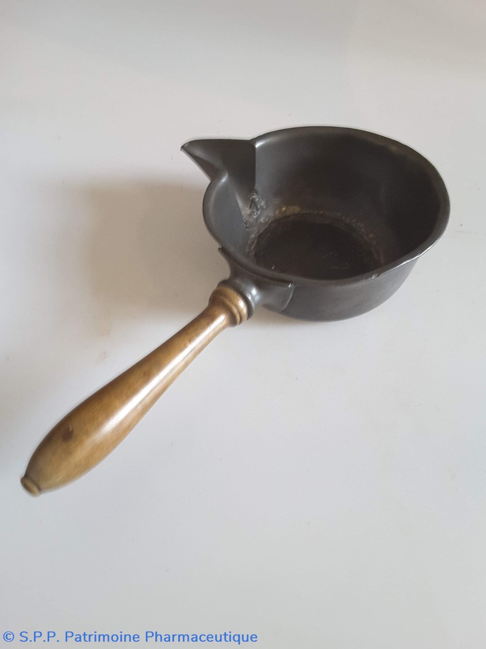 science pharmacie couloire a sirop