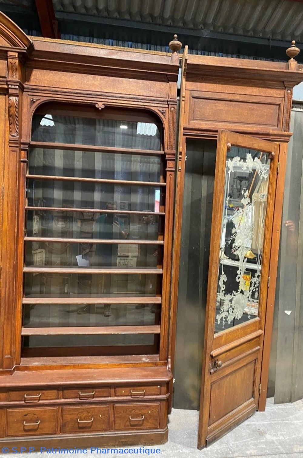 BOISERIE de PHARMACIE 3 science boiserie de pharmacie