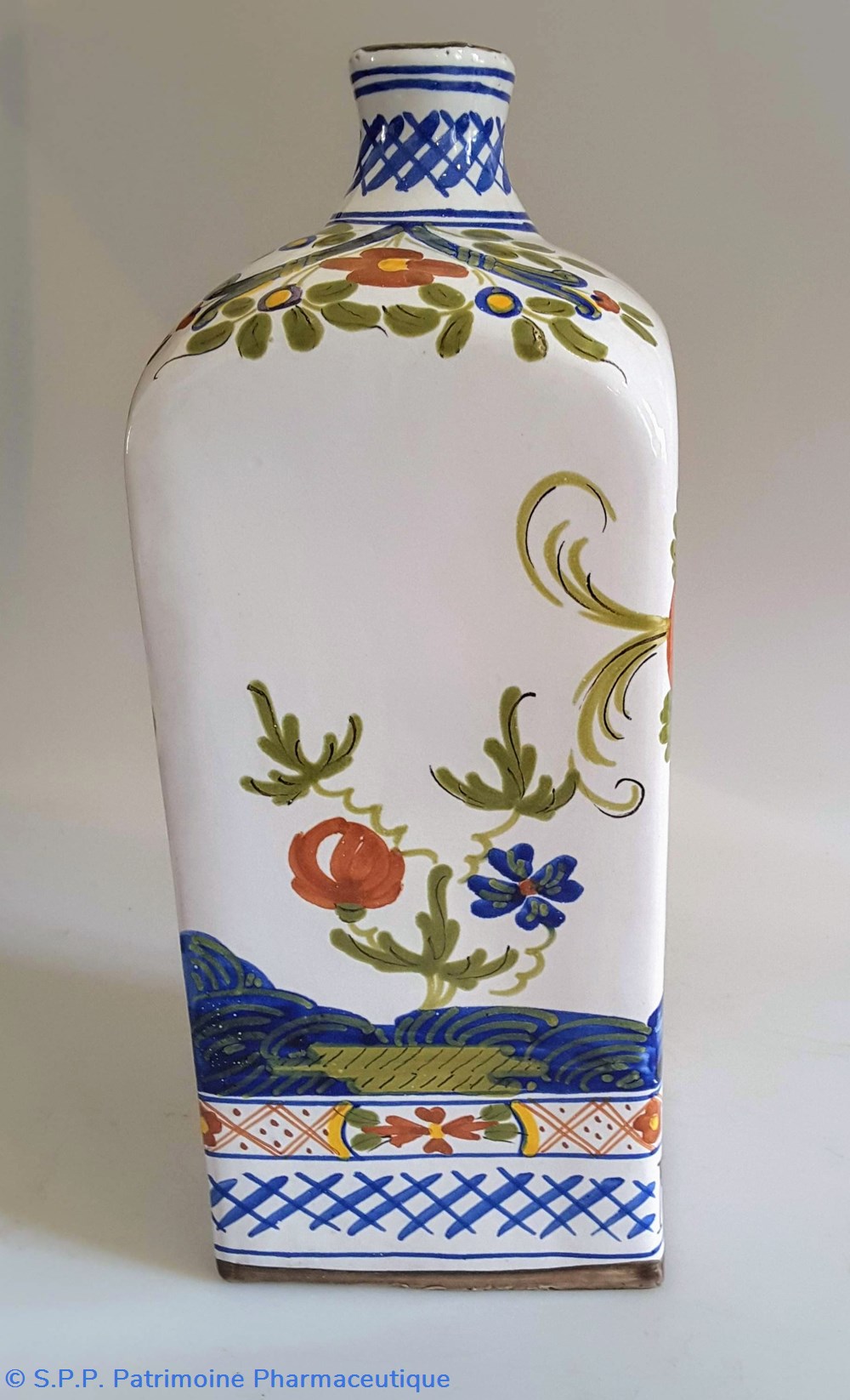 science pharmacie bouteille en faience melisse