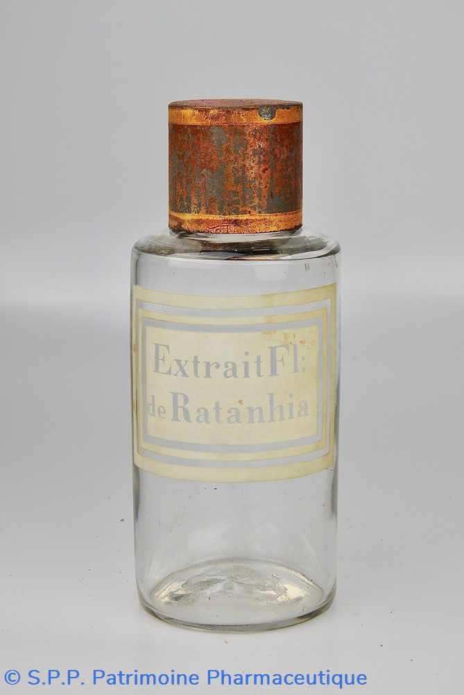 Flacon en verre petit modèle étiquette blanche Pharmacie RAVASSE 4 science flacon en verre petit modele etiquette blanche pharmacie ravasse
