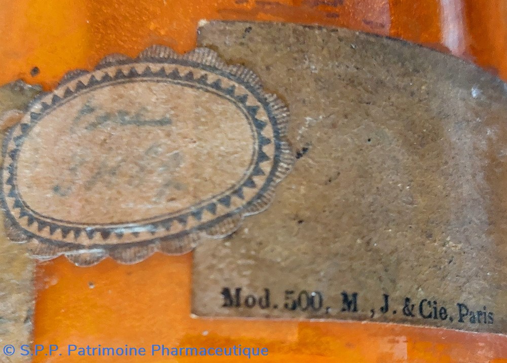 Flacon en verre ambré "Acetas Plumbicus Crist : " - " Acetas Plumbic : " 6 science pharmacie flacon en verre ambre acetas plumbicus crist acetas plumbic