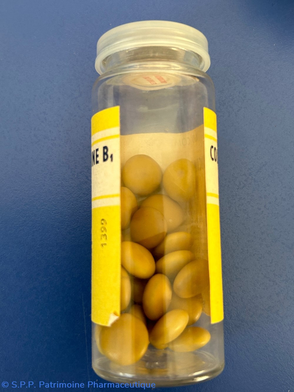 COLCHICINE-ASPIRINE-VITAMINE B1 HOUDE 6 science pharmacie colchicine aspirine vitamine b1 houde