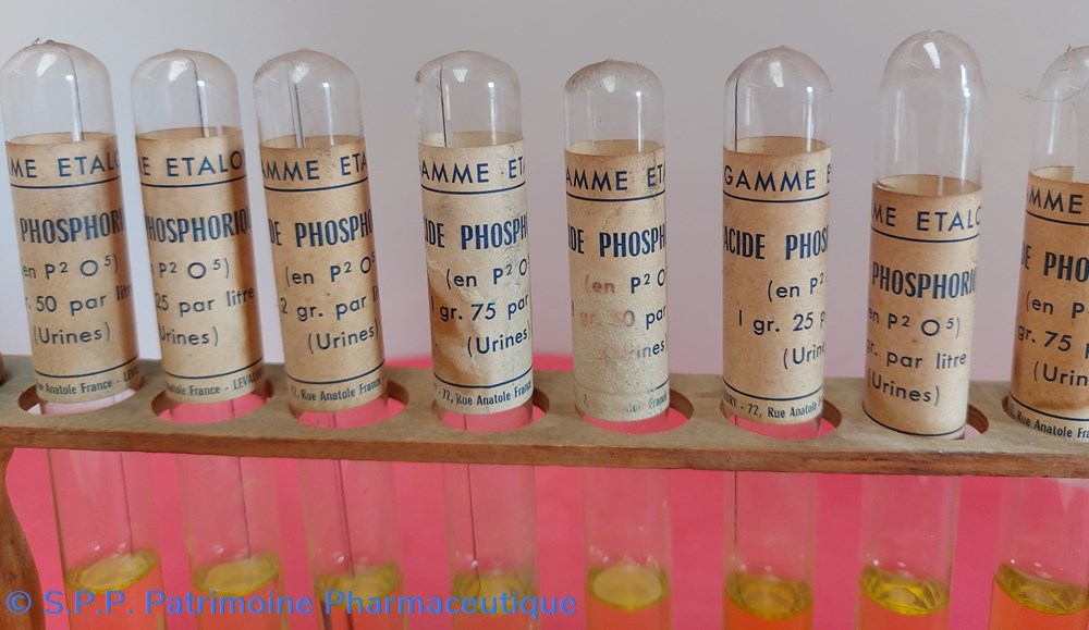 Tubes - gamme étalon Acide Phosphorique 2 science pharmacie tubes gamme etalon acide phosphorique