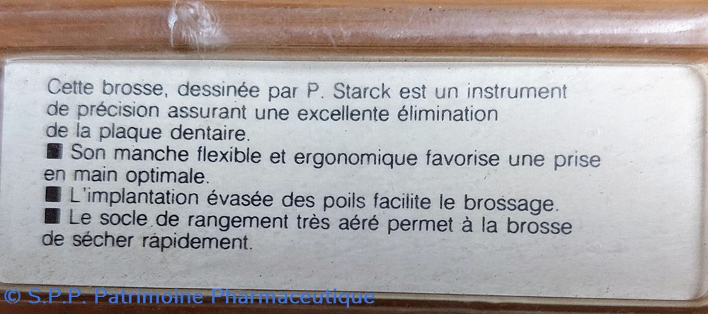 FLUOCARIL Brosses à dents avec support 4 science pharmacie fluocaril brosses a dents avec support