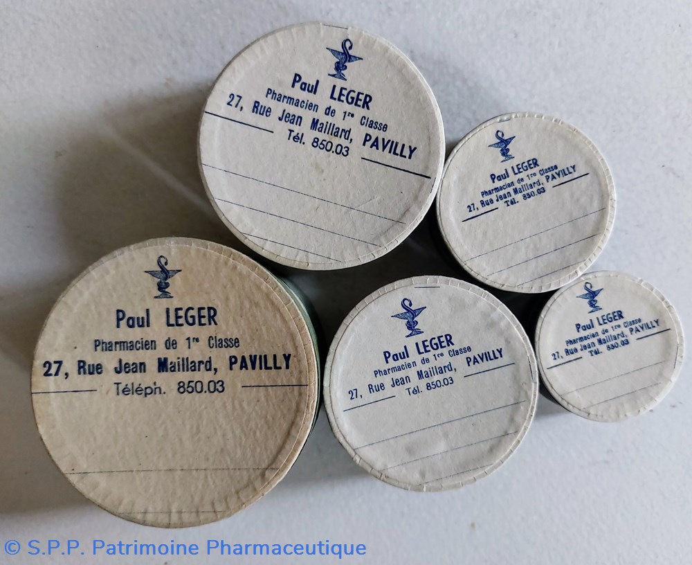 science pharmacie boites gigognes vides phie paul leger