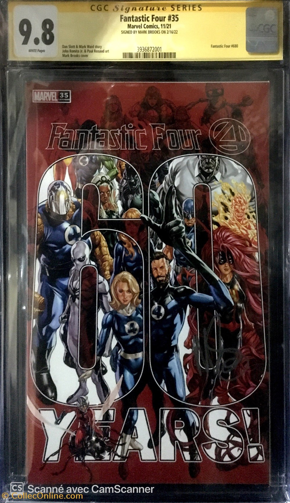 Fantastic Four #35 signature Mark Brooks. livres bd revues comics fantastic four 35 signature mark brooks