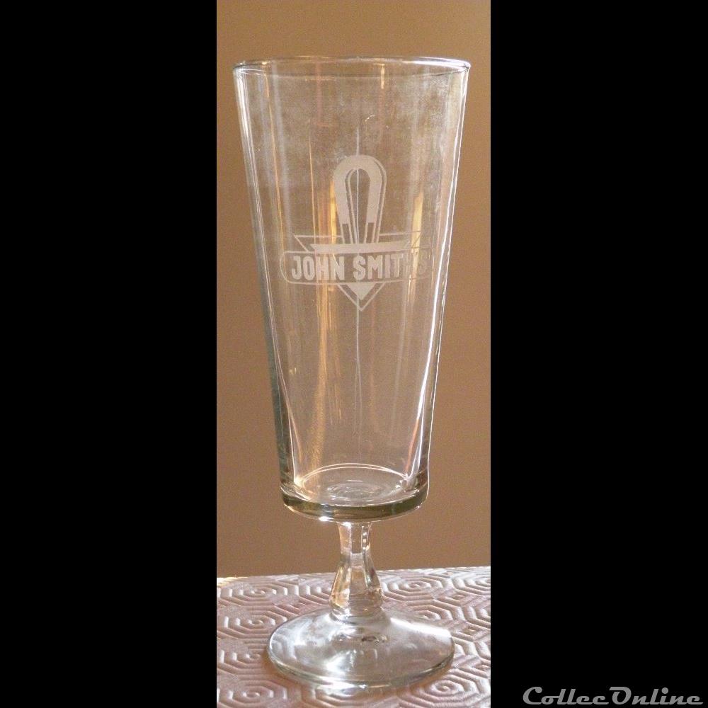 JOHN SMITH'S bistrot alimentation verre biere john smits
