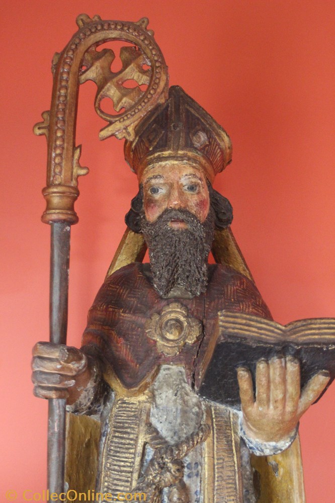 patrimoine religieux objet de culte souvenir statue en bois polychrome