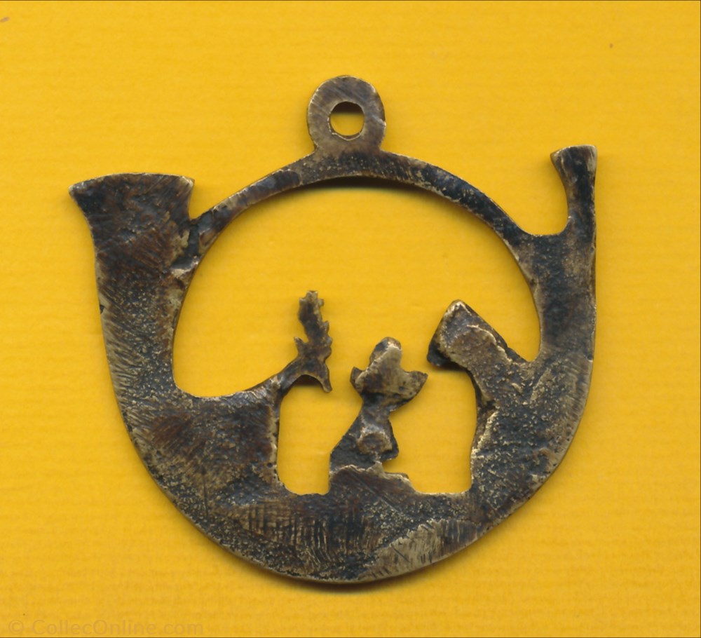 patrimoine religieux objet culte souvenir medaille cornet de st hubert