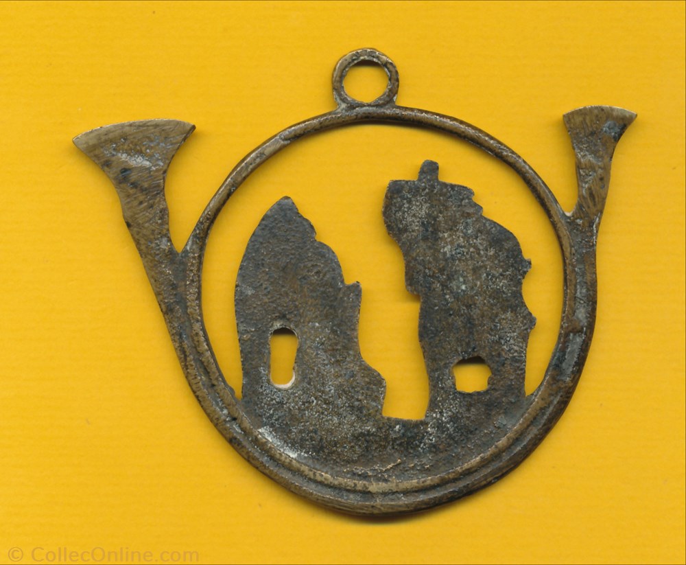 patrimoine religieux objet culte souvenir medaille cornet de st hubert