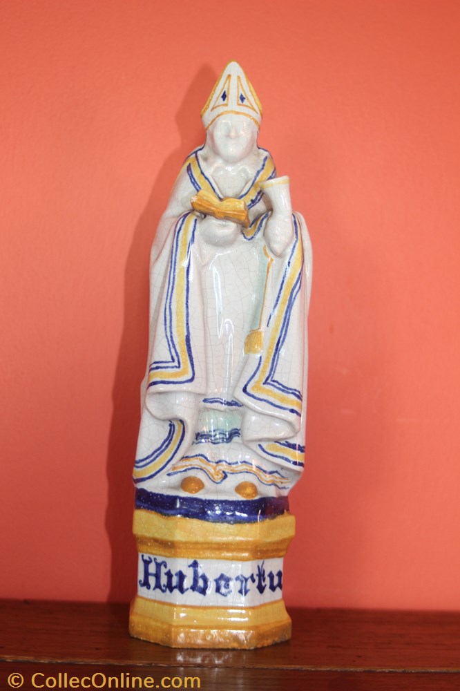 Statue en porcelaine patrimoine religieux objet de culte souvenir statue en porcelaine