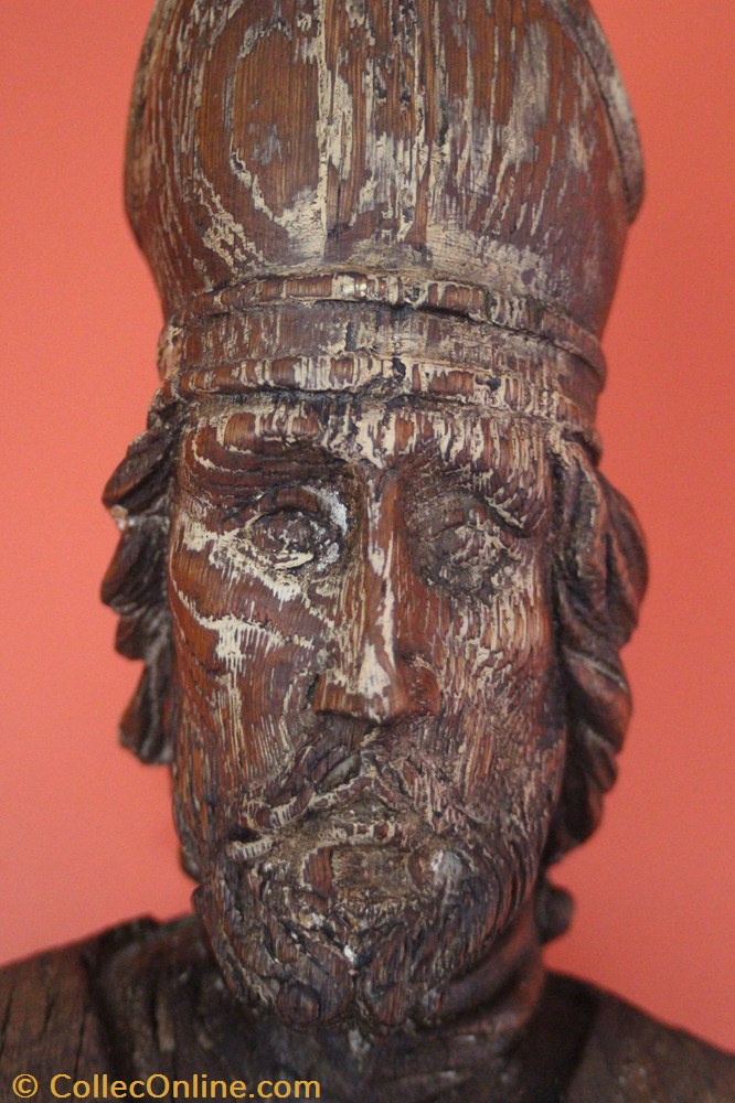 Statue en bois 4 patrimoine religieux objet de culte souvenir statue en bois