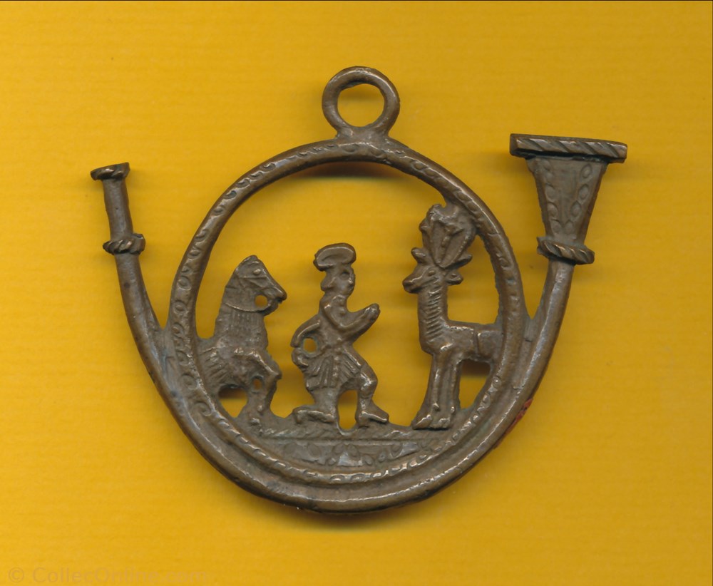 patrimoine religieux objet culte souvenir medaille cornet de st hubert