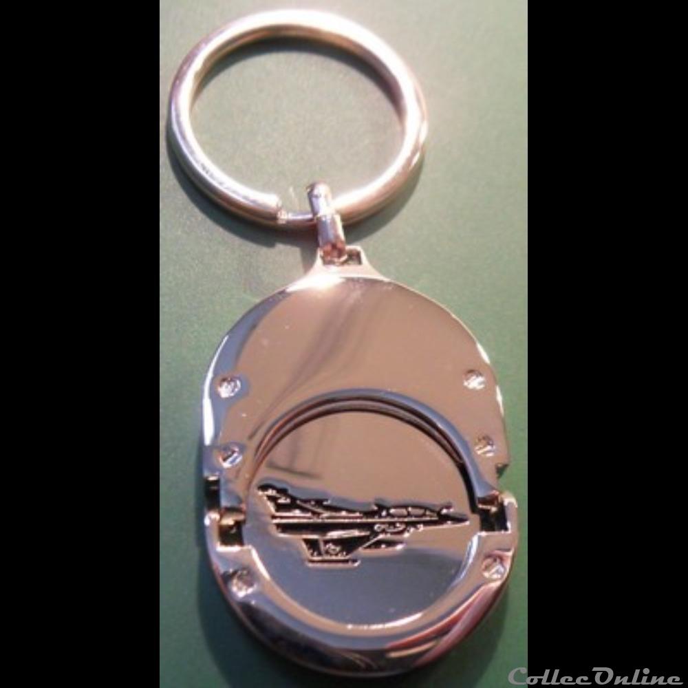 Porte clefs Armée de l'Air Mont de Marsan 2 autre porte clefs armee de air mont de marsan