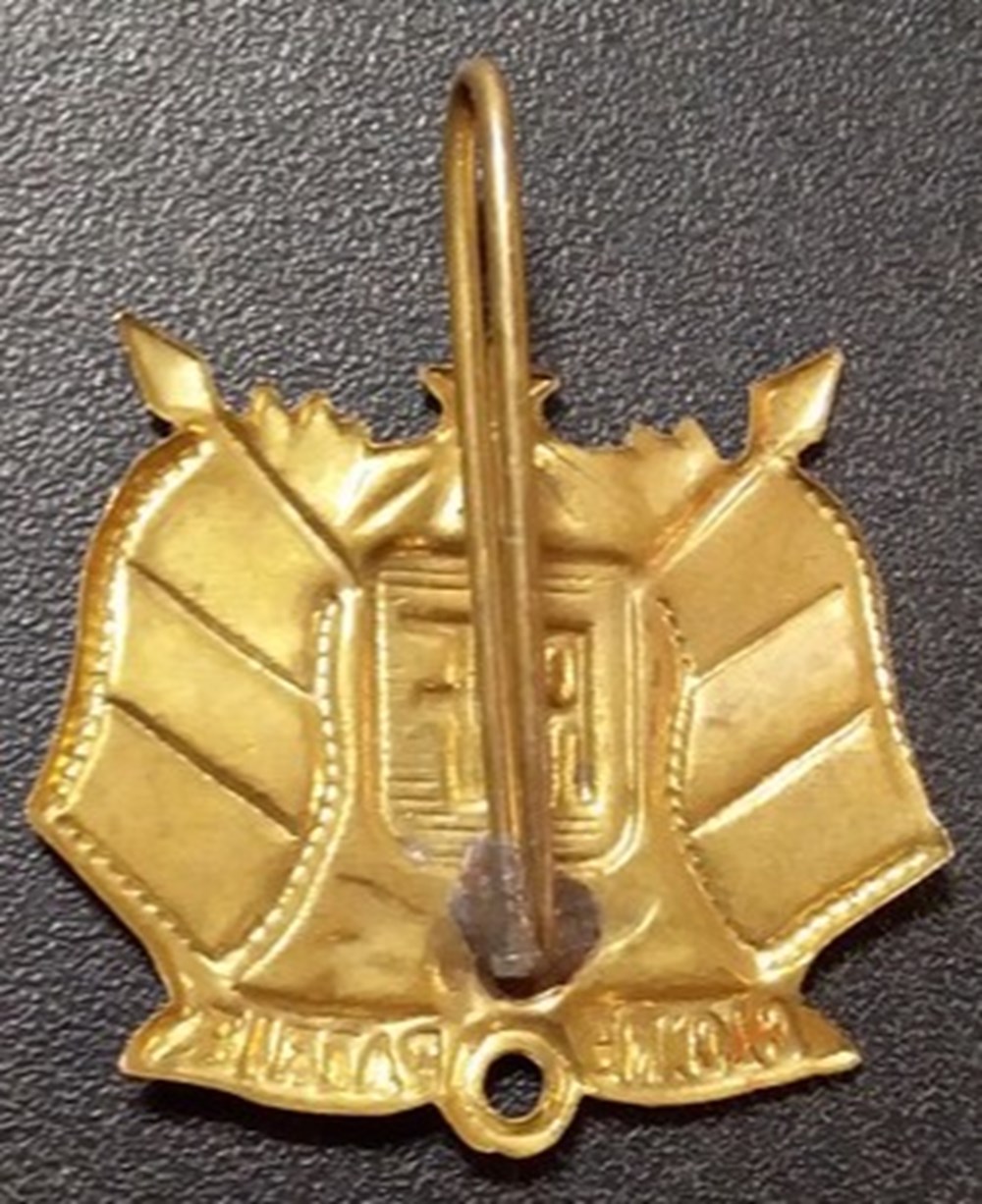 Insigne épinglette RF Gloire Patrie divers insigne epinglette rf gloire patrie