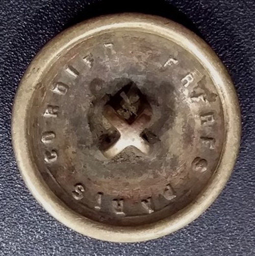 Bouton bombé, 60 Régiment Infanterie de Ligne. Epoque Second Empire, Paris. divers bouton bombe 60 regiment infanterie de ligne epoque second empire paris