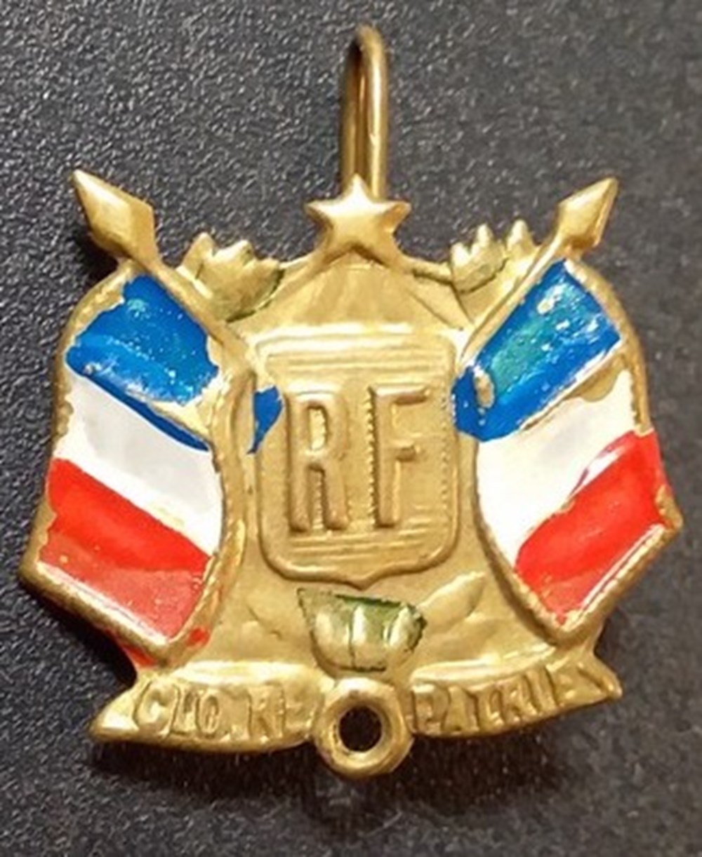 Insigne épinglette RF Gloire Patrie divers insigne epinglette rf gloire patrie