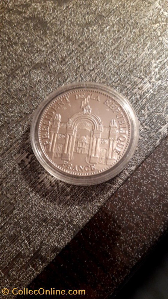 medaille president de la repubique francaise georges pompidou