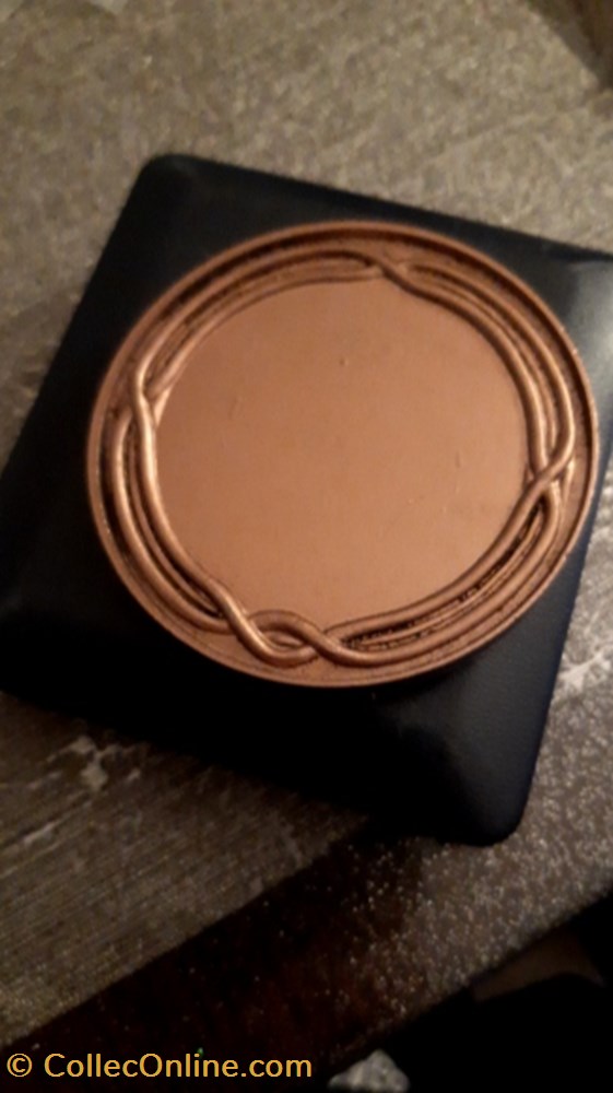 medaille de concours de petanque signe gloria