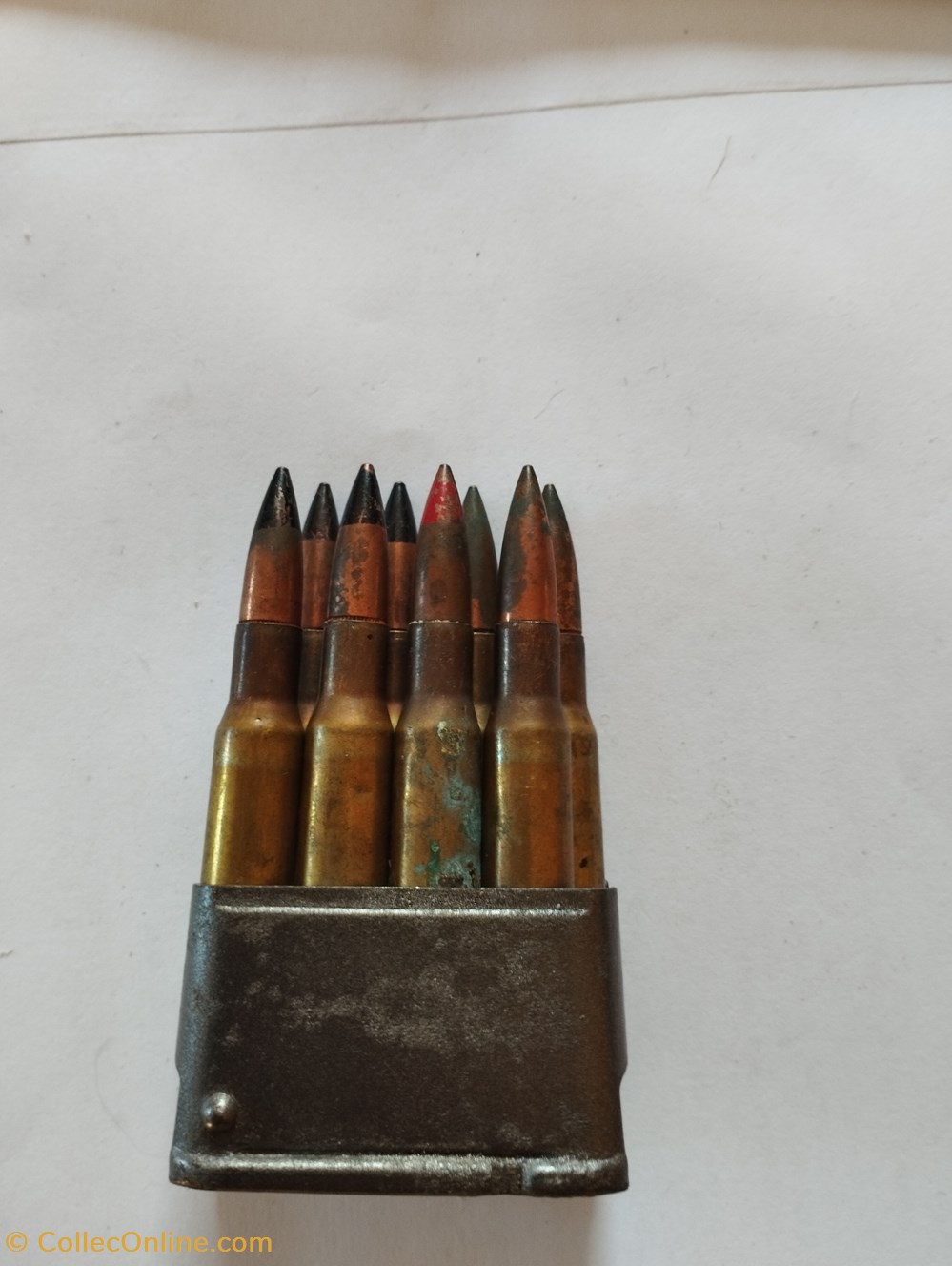 Clip garnit de 8 cartouches de 30-06 militaria munitions clip garnit de 8 cartouches de 30 06