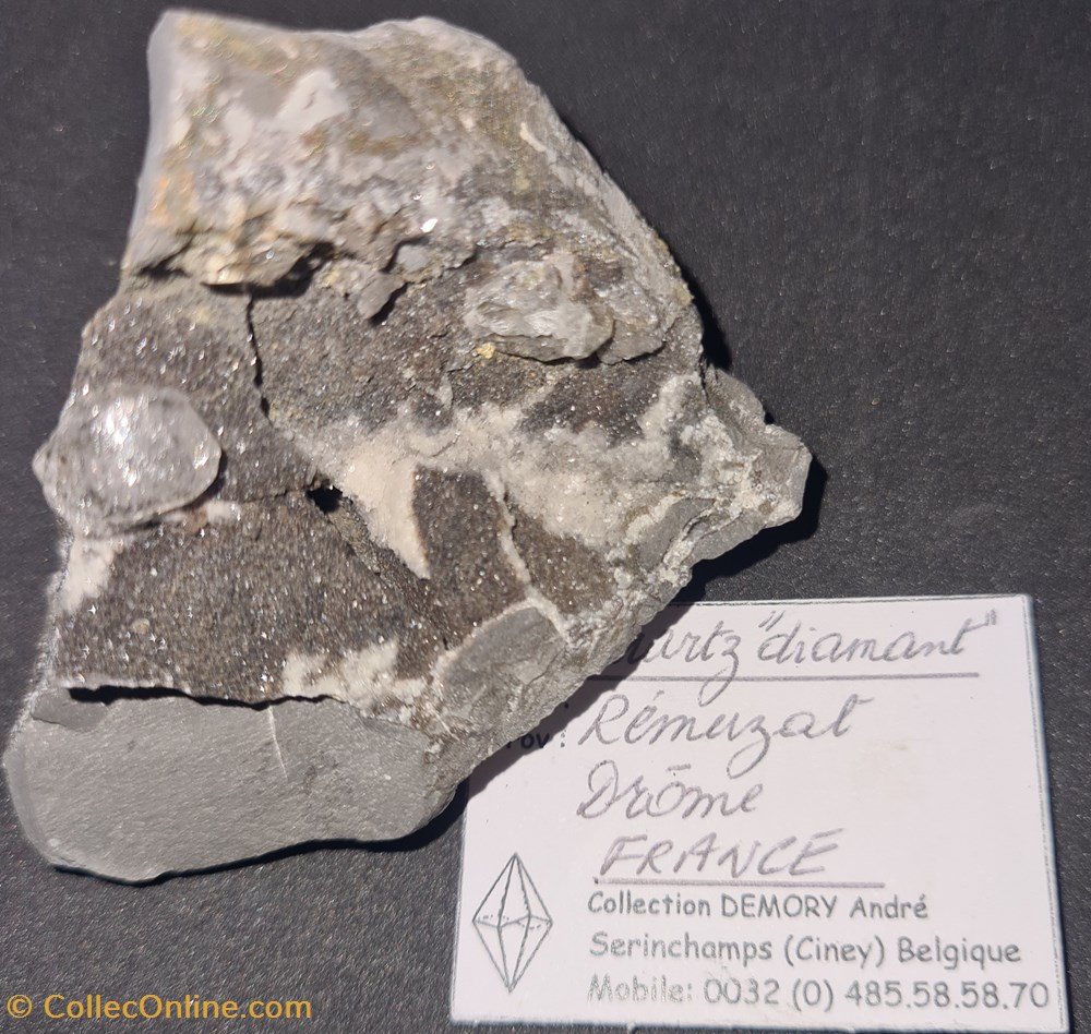 Quartz solitaire mineraux meteorites quartz solitaire