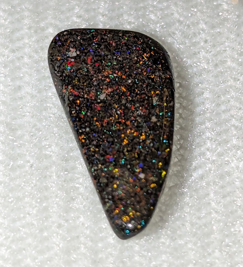 mineraux meteorites opale noire