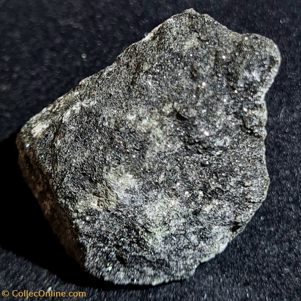 Actinolithe mineraux meteorites actinolithe