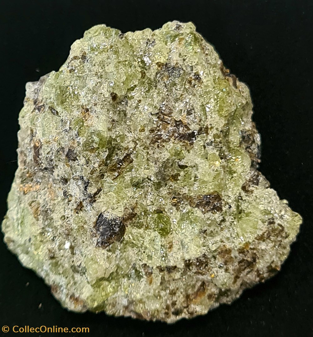 Olivine mineraux meteorites olivine