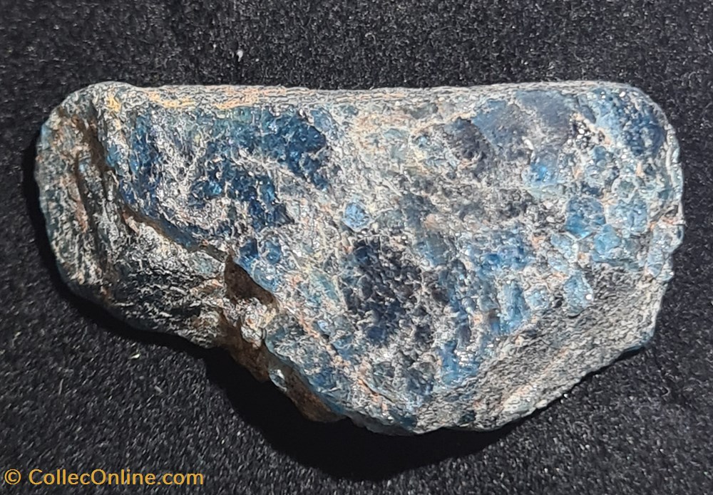 mineraux meteorites apatite