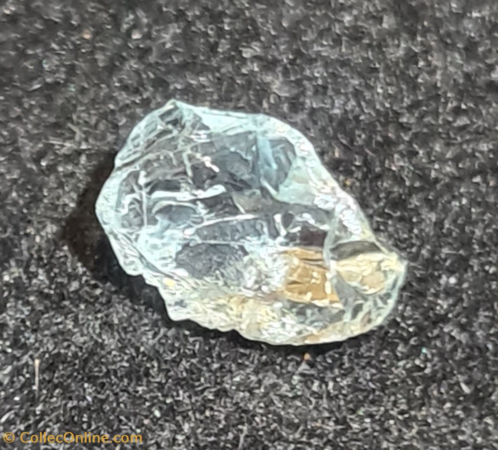 mineraux meteorites aigue marine