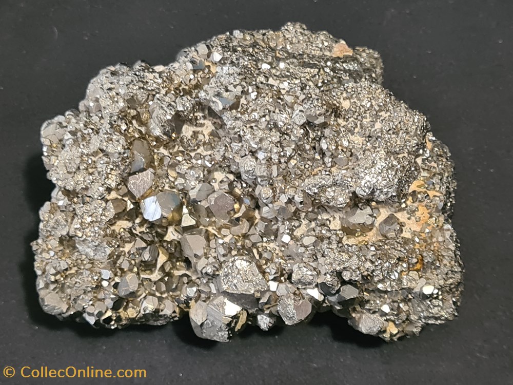 Pyrite mineraux meteorites pyrite