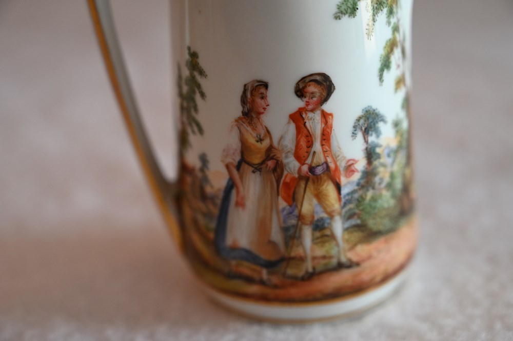Verseuse, pot à lait sucrier peints de décors et personnages champêtres 2 art table argenterie service the cafe tasses mugs verseuse pot a lait sucrier peints de decors et personnages champetres