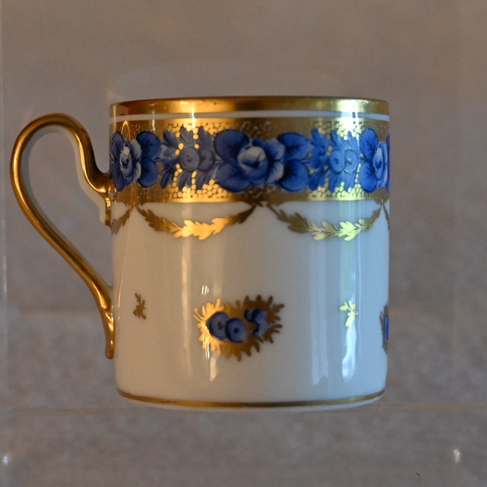 Tasse à café décor Médicis 2 art la table argenterie service the tasses mugs tasse a cafe decor medicis