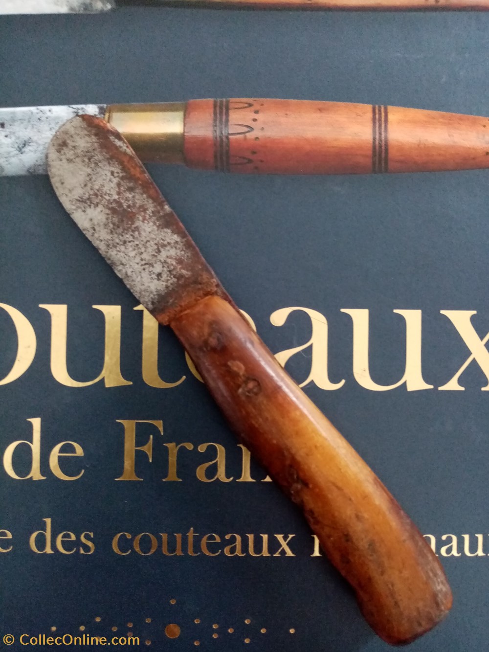 Ancien petit beurrier ou enfant couteaux regionaux ancien petit beurrier ou enfant