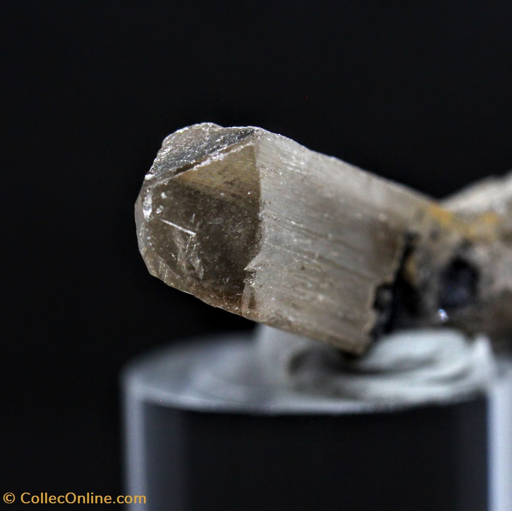 5 - Cerussite mineraux meteorites 5 cerussite
