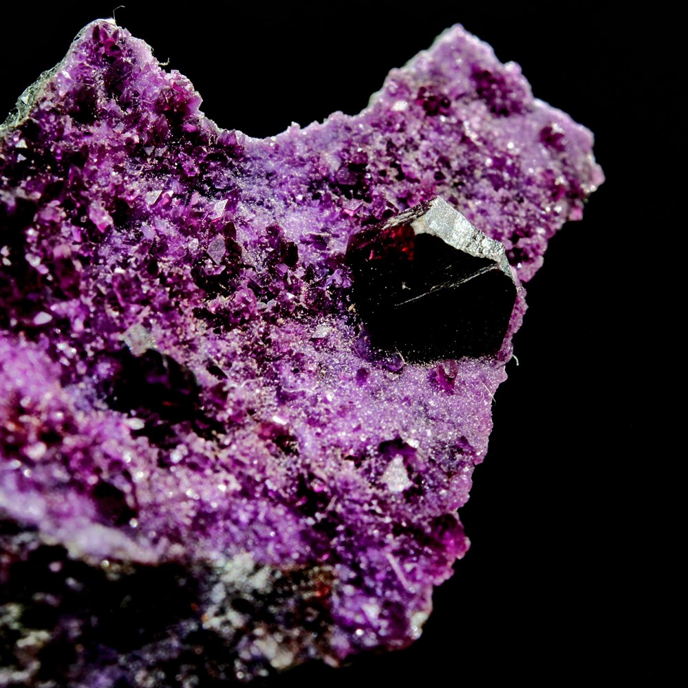 9 - Clinochlore var. kämmererite mineraux meteorites 9 clinochlore var kammererite