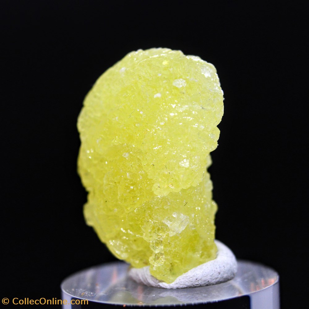 4 - Brucite - 4.FE.05 mineraux meteorites 4 brucite 4 fe 05