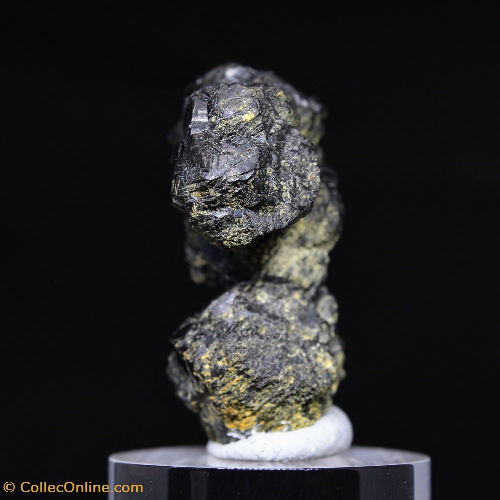 2 - Stannite - 2.CB.15a mineraux meteorites 2 stannite 2 cb 15a