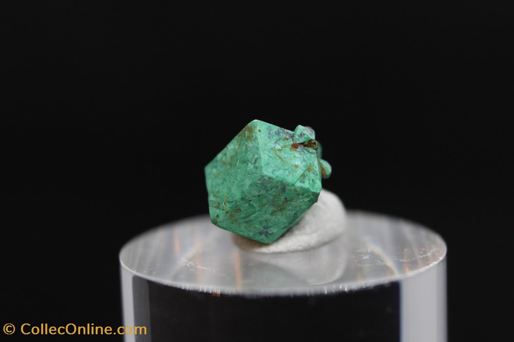 4 - Cuprite mineraux meteorites 4 cuprite