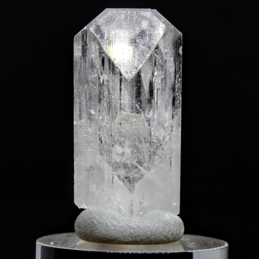 9 - Danburite mineraux meteorites 9 danburite