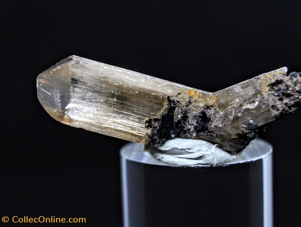 5 - Cerussite mineraux meteorites 5 cerussite