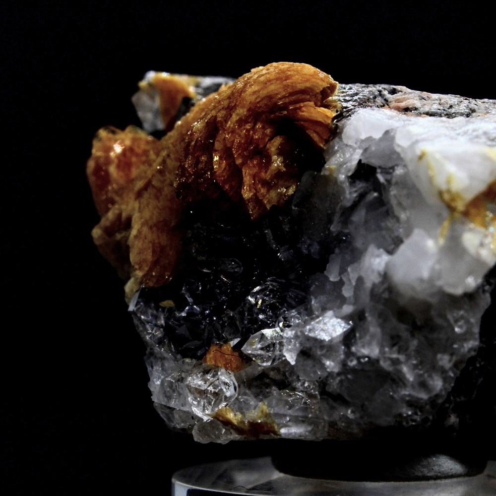 9 - Tinzenite mineraux meteorites 9 tinzenite