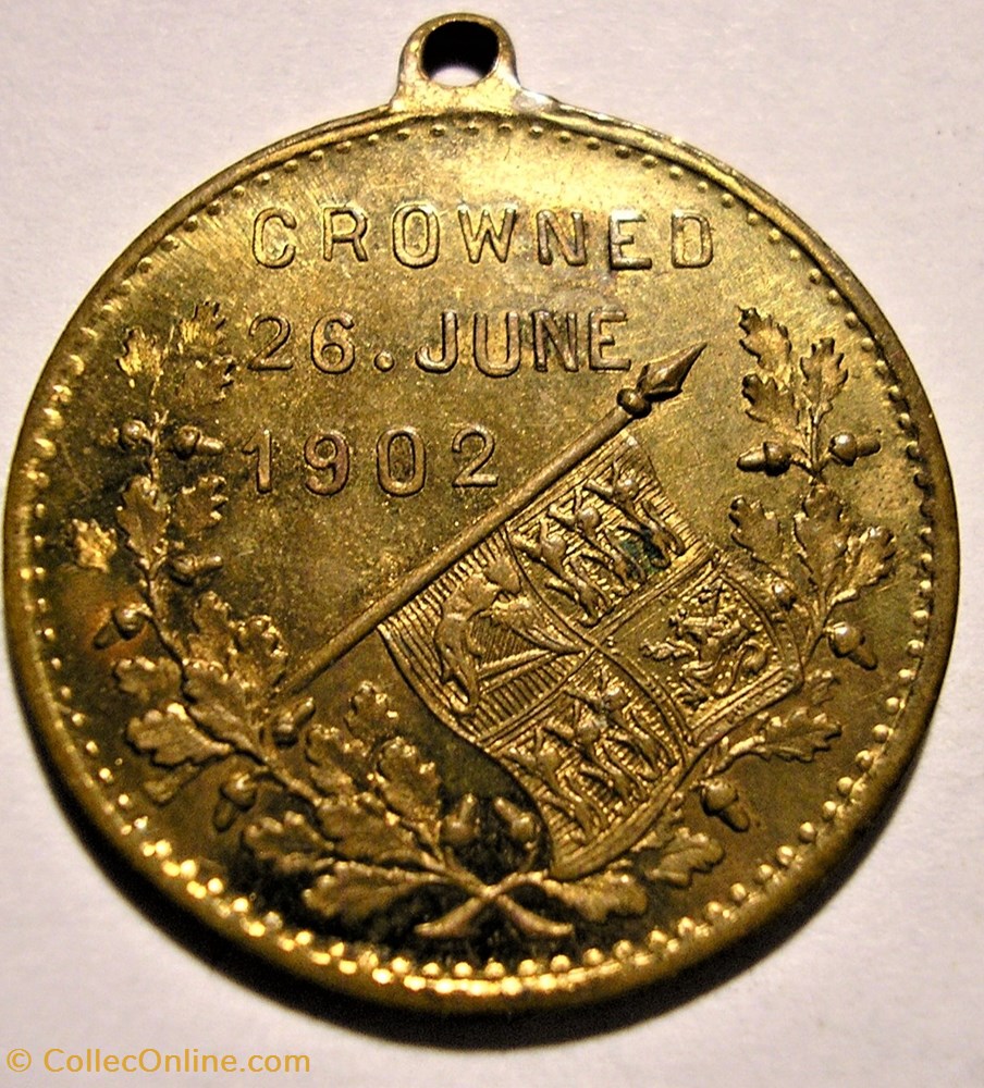 Edward VII & Alexandra - Gilt Medalet Coronation 1902 (ex.3) 3 medaille royaume uni edward vii alexandra gilt medalet coronation 1902 ex 3