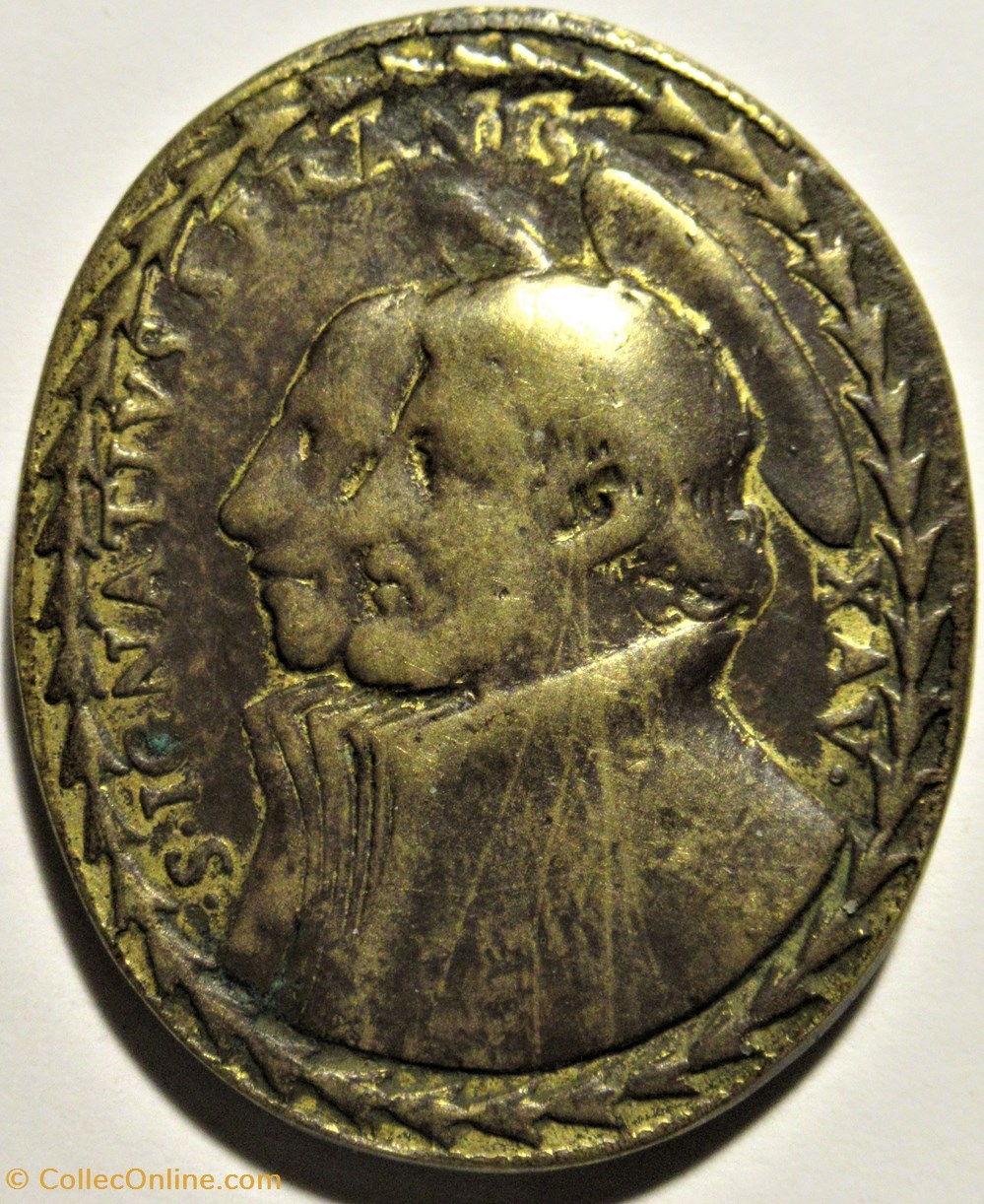 patrimoine religieux objets de cultes jesuit medal with three saints 1700 2