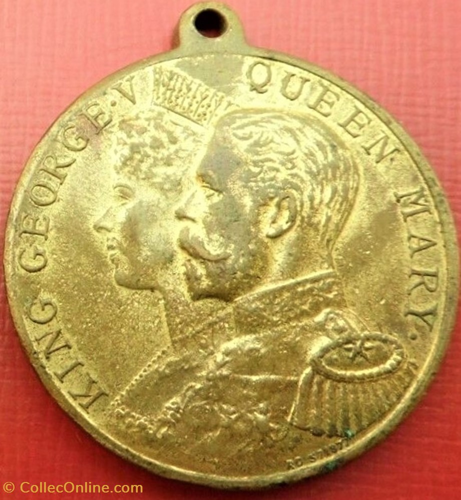 George V & Mary - 1911 Coronation Medal - Cocoa Makers. UK (ex.2) 2 medaille royaume uni george v mary 1911 coronation medal cocoa makers uk ex 2