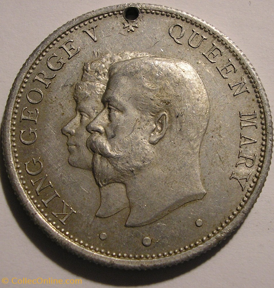 George V & Mary - 1911 Coronation Medal Shield, UK 2 medaille royaume uni george v mary 1911 coronation medal shield uk