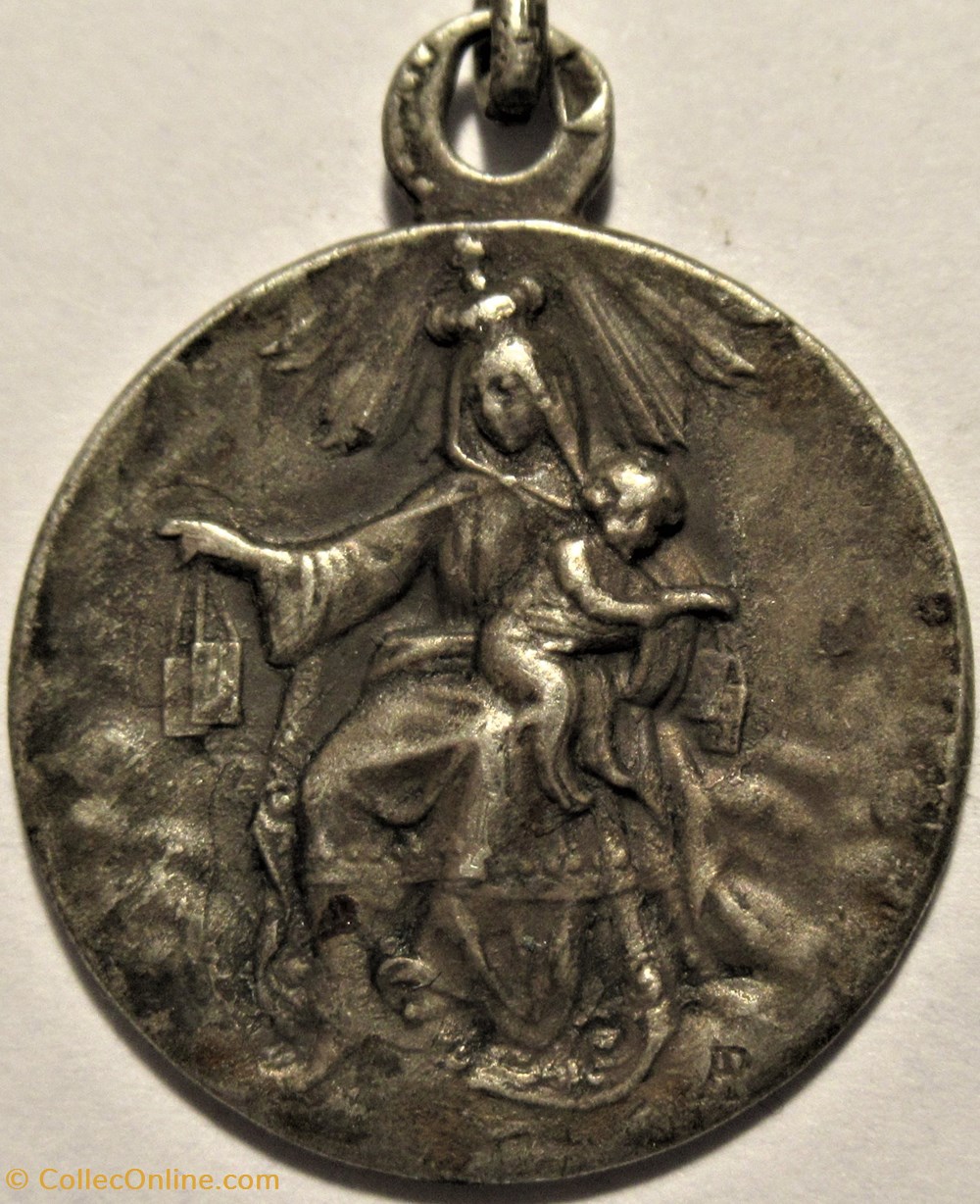 Médaillette à la Ste Vierge à l'Enfant & Sacré-Cœur de Jésus 2 patrimoine religieux objets cultes medaillette a la ste vierge a enfant sacre c ur de jesus