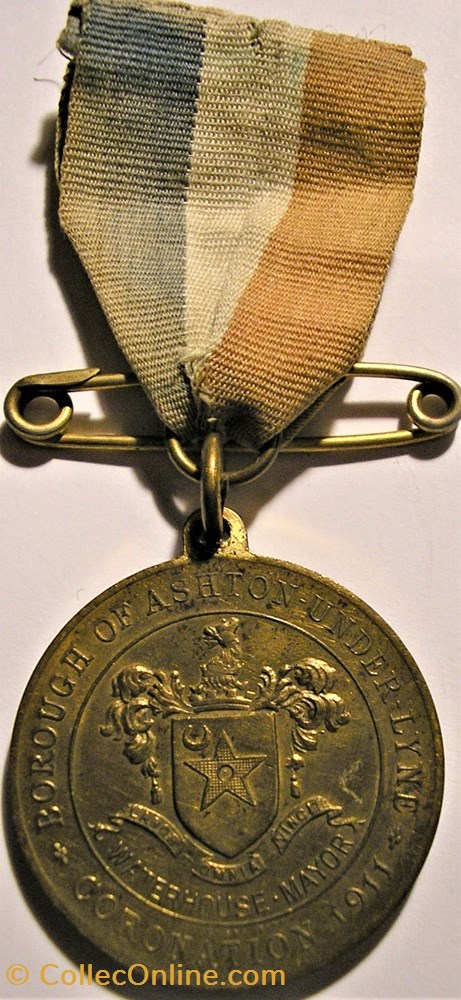 George V & Mary - 1911 Coronation Medal - Borough of Ashton, UK 5 medaille royaume uni george v mary 1911 coronation medal borough of ashton uk