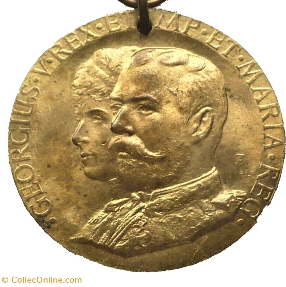 George V & Mary - 1911 Coronation Gilt Medal, Borough of Leicester, England 2 medaille royaume uni george v mary 1911 coronation gilt medal borough of leicester england