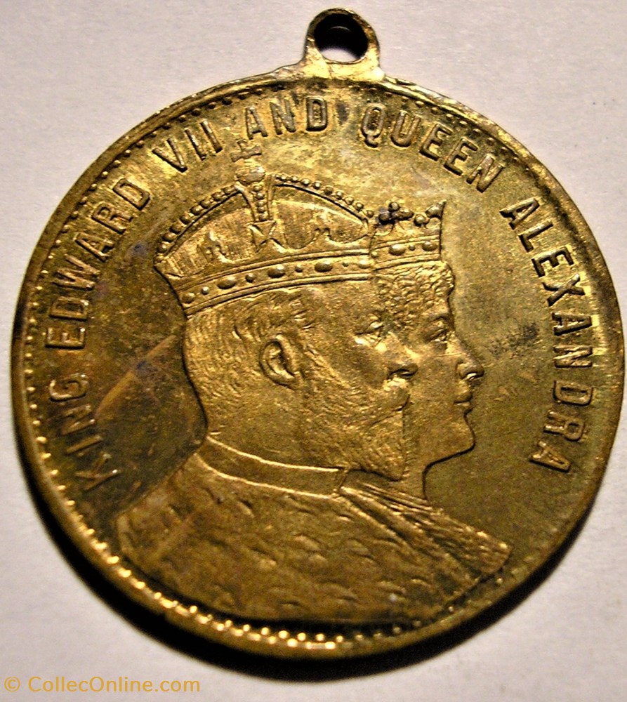 Edward VII & Alexandra - Gilt Medalet Coronation 1902 (ex.3) 2 medaille royaume uni edward vii alexandra gilt medalet coronation 1902 ex 3